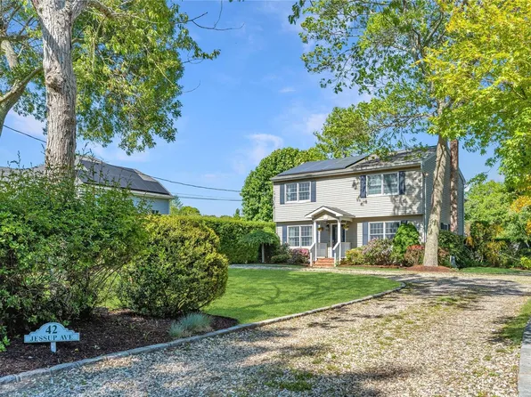 42 Jessup Avenue, Quogue, NY 11959