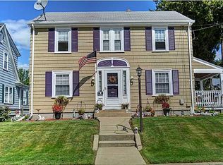 11 Viking Rd, Cranston, RI 02910