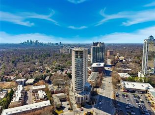 2881 Peachtree Rd NE APT 902, Atlanta, GA 30305