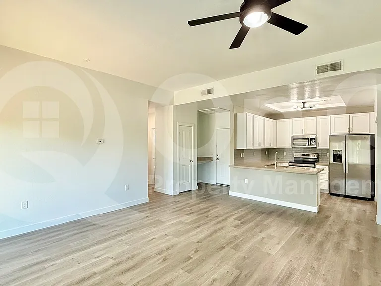 9160 N 67th Ave #224 — Photo 7