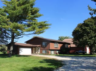 2520 S 4th St, Dekalb, IL 60115