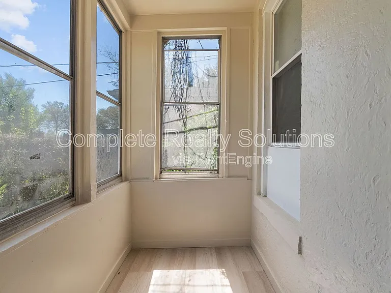 4038 California Ave — Photo 29