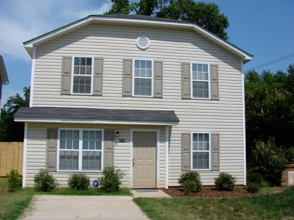 102 Winding Canyon Dr, Charlotte, NC 28214