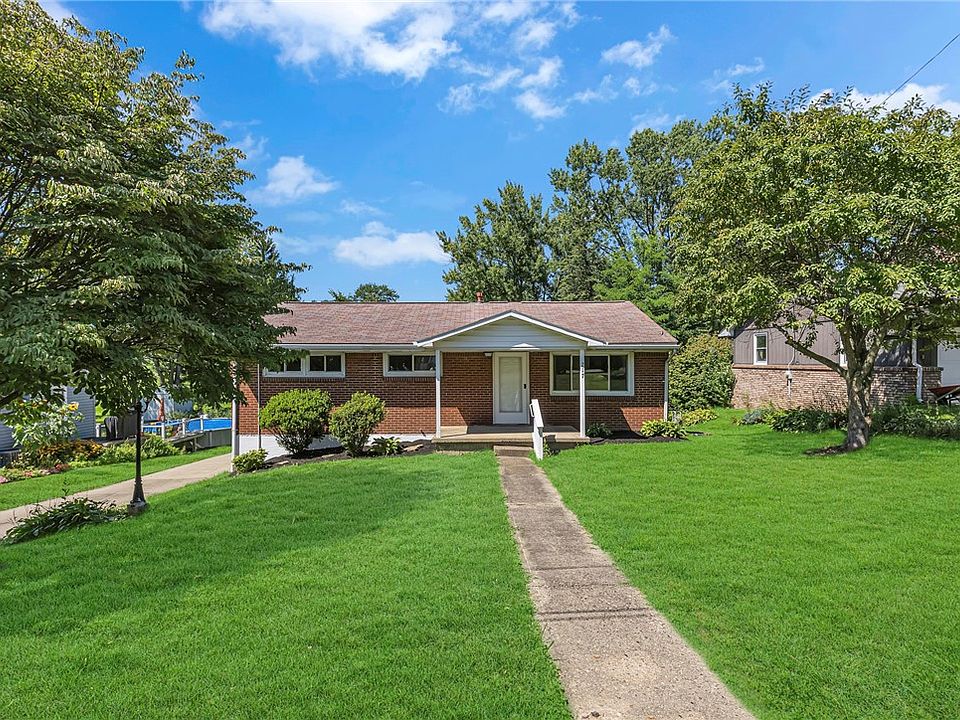 1st image of 217 Greenwood Dr