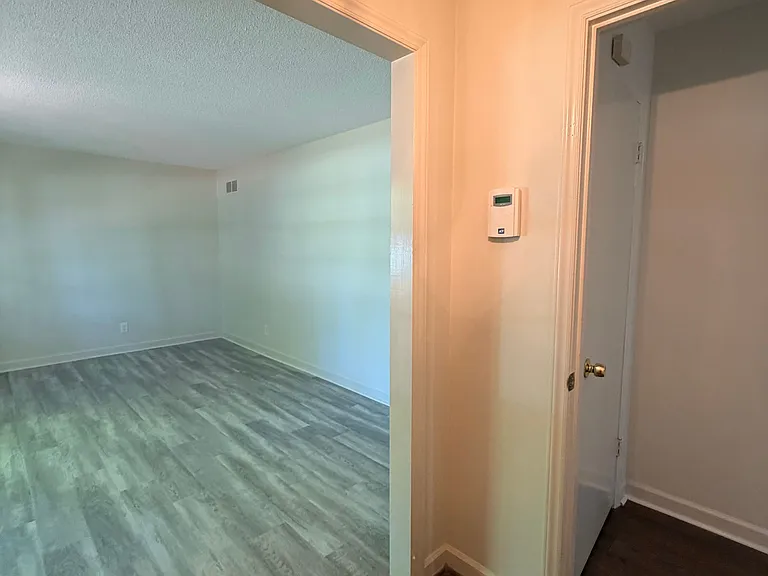 5701 Cates Dr — Photo 40