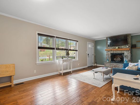 5th image of 118 Whitley Rd