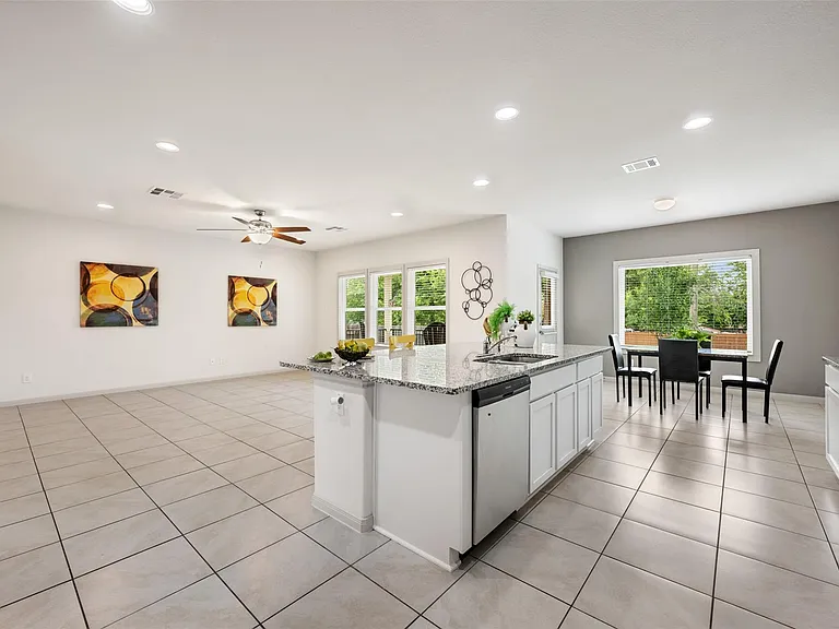 1116 La Conterra Blvd — Photo 21