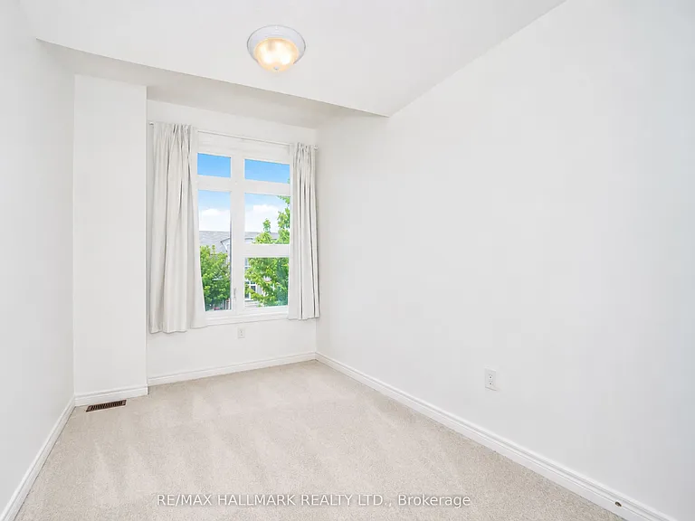 235 S Unionville Ave — Photo 26