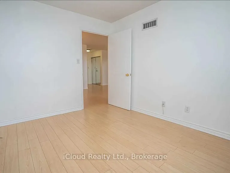 135 Hillcrest Ave #906 — Photo 10