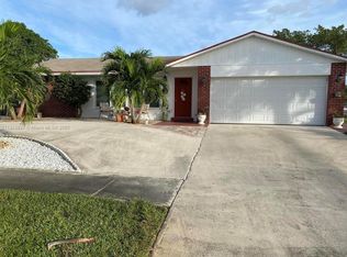 3535 Kendall Dr, West Palm Beach, FL 33406