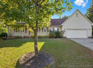 181 Richmond Park Dr, Cameron, NC 28326