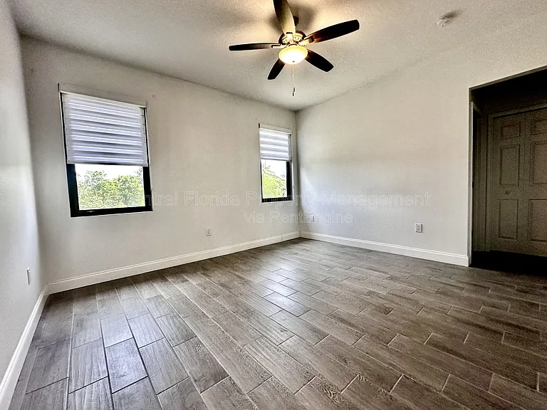 774 W 9th St — Photo 13