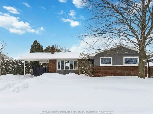 1398 Jamison Ave #B, Ottawa, ON K1E 1J5