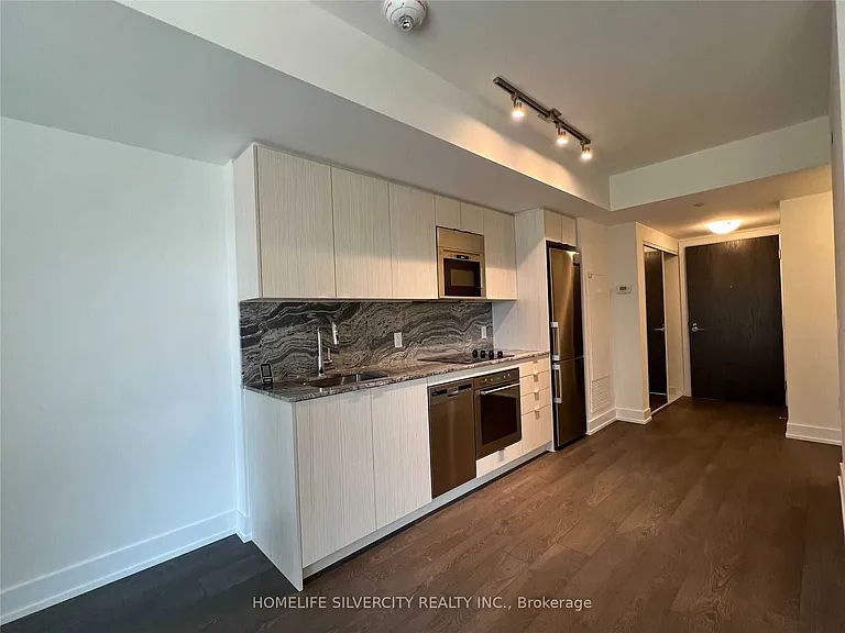 5 Mabelle Ave #234 — Photo 7