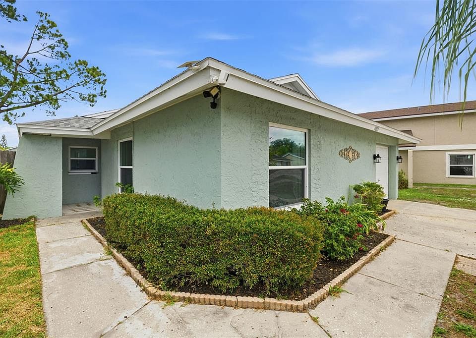 1st image of 10315 Chadbourne Dr