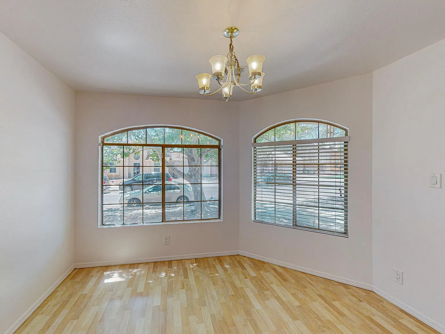 3 bed, 1371 sqft, $1,800 — Photo 3