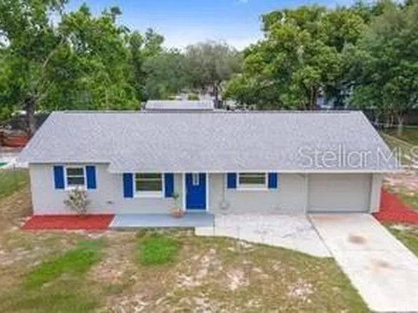35904 Dawn Dr, Leesburg, FL 34788