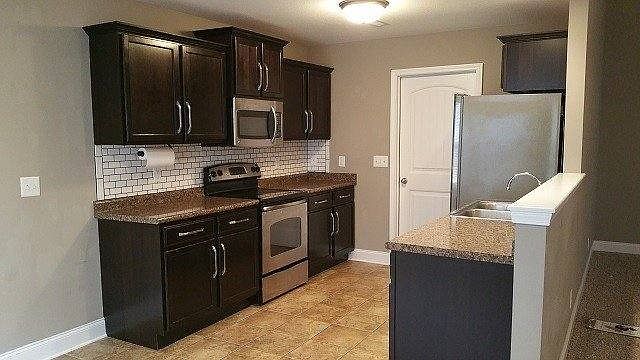 1st image of 691 Fox Trail Ct