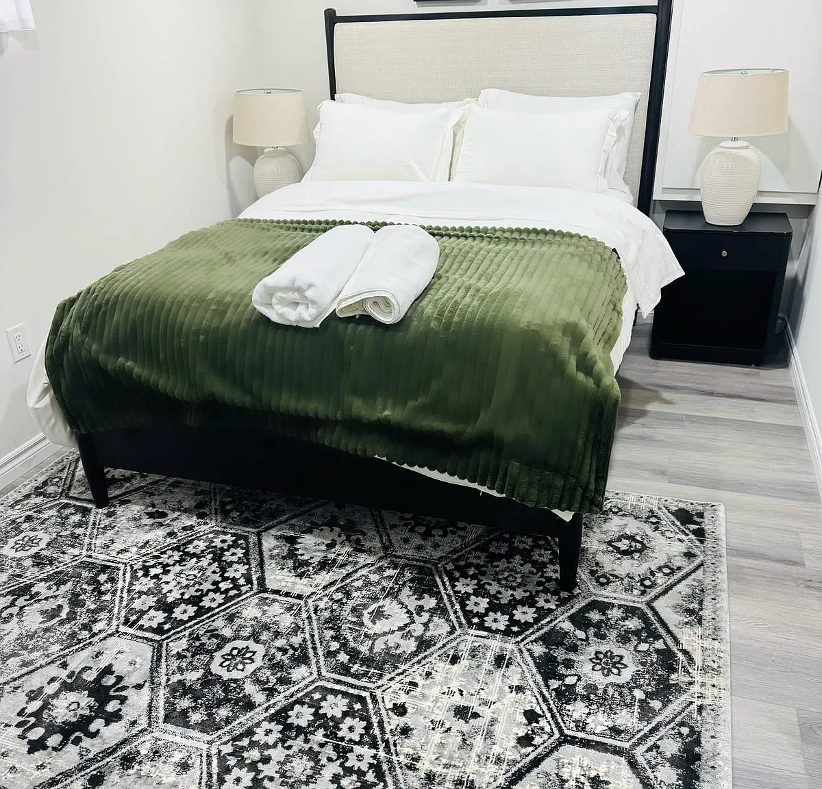 3 bed, $2,600 — Photo 2