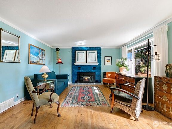 4th image of 16533 34th Avenue NE