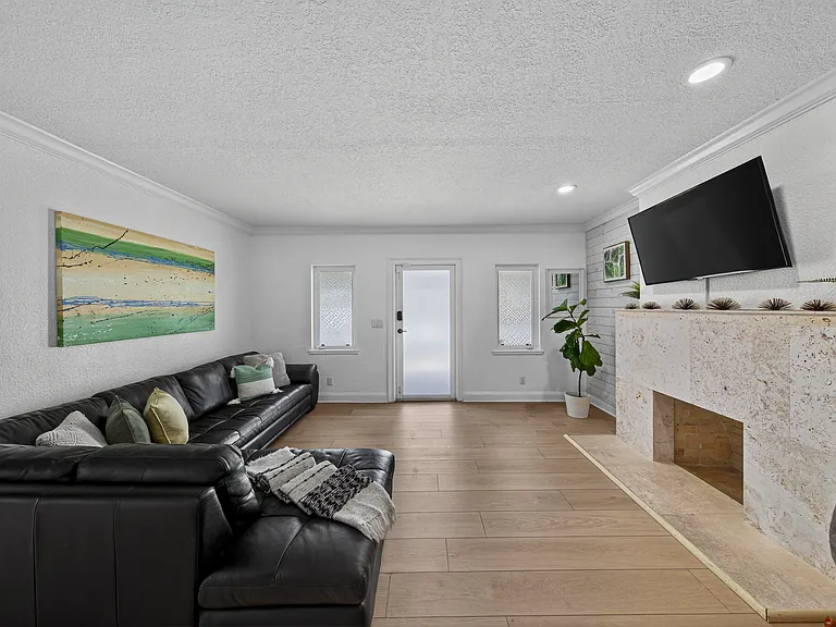 510 NE 8th Ave — Photo 26