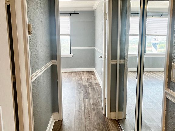 5th image of 311 W Ashley St APT 907