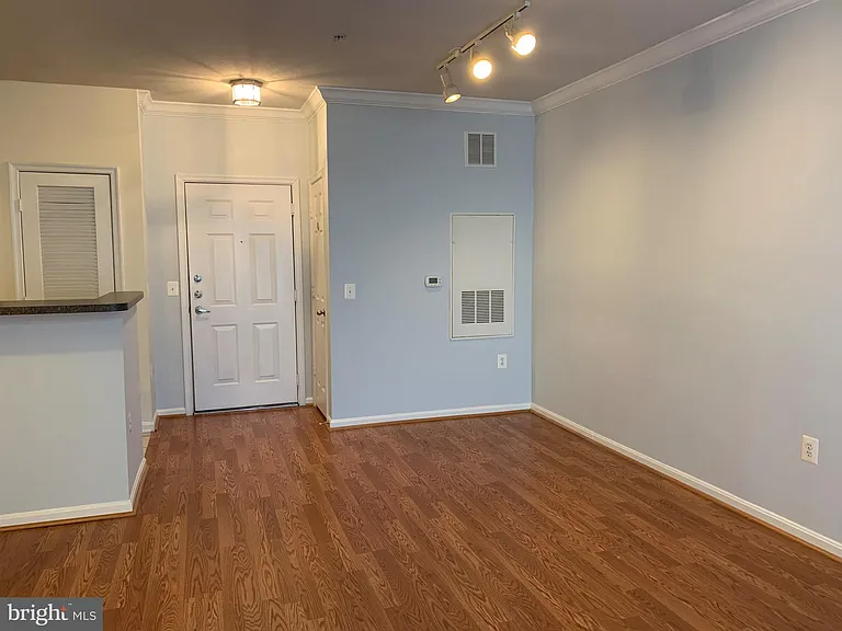 2791 Centerboro Dr #385 — Photo 9