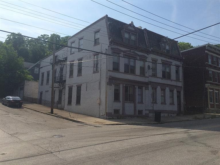 1st image of 2582 W McMicken Ave