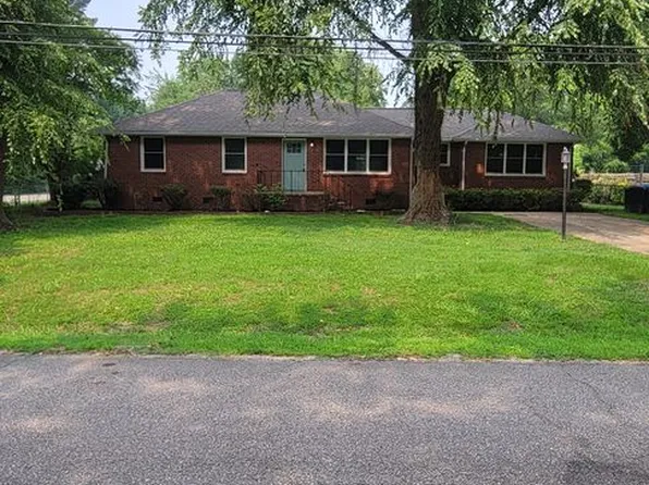 1221 Burlington Rd, Virginia Beach, VA 23464
