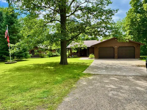 1315 Berky Rd, Isle, MN 56342