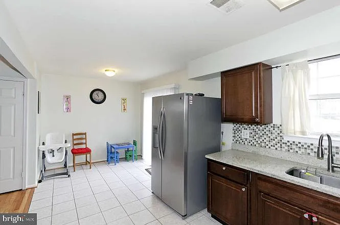 7818 Cloister Pl — Photo 11