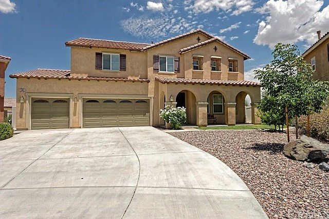 1st image of 15883 Iron Canyon Ln