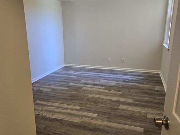 3rd image of 3417 W Westmoreland St #1