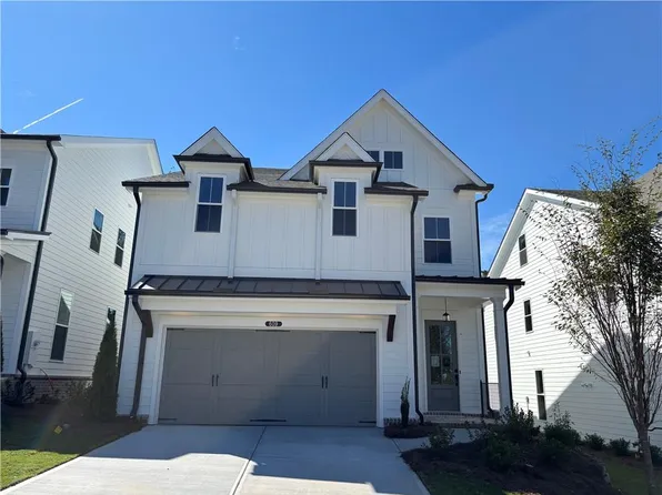 609 Skytop Dr, Cumming, GA 30040