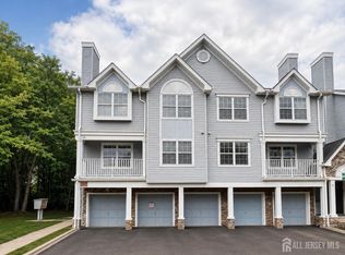 151-151 Prestwick Way, Edison, NJ 08820
