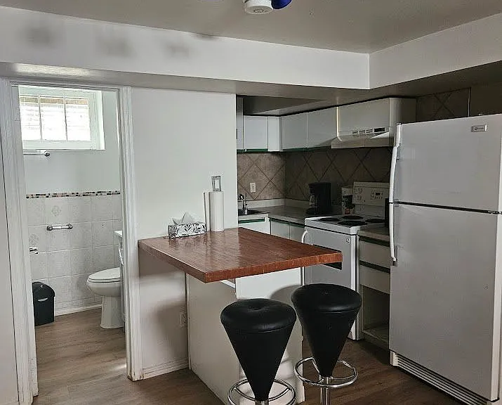 205 Burnett Ave — Photo 6