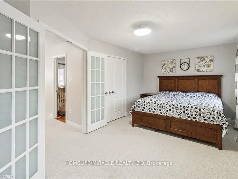 2245 Pathfinder Dr — Photo 23