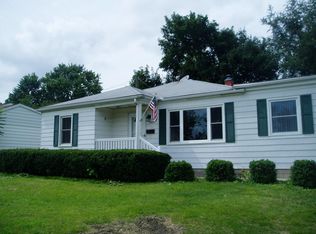 1608 W John St, Champaign, IL 61821