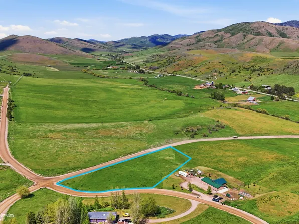 8096 N Valley View Hts, Preston, ID 83263