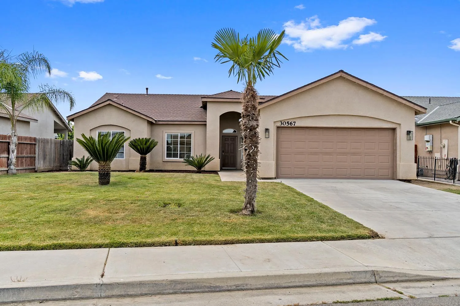 30567 Coyote Ct photo 1