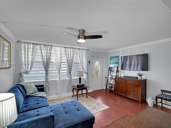 3rd image of 9101 Sunrise Lakes Blvd APT 102