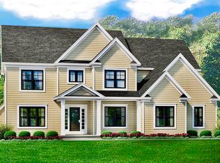 4 Phoenix Ln, Stoughton, MA 02072