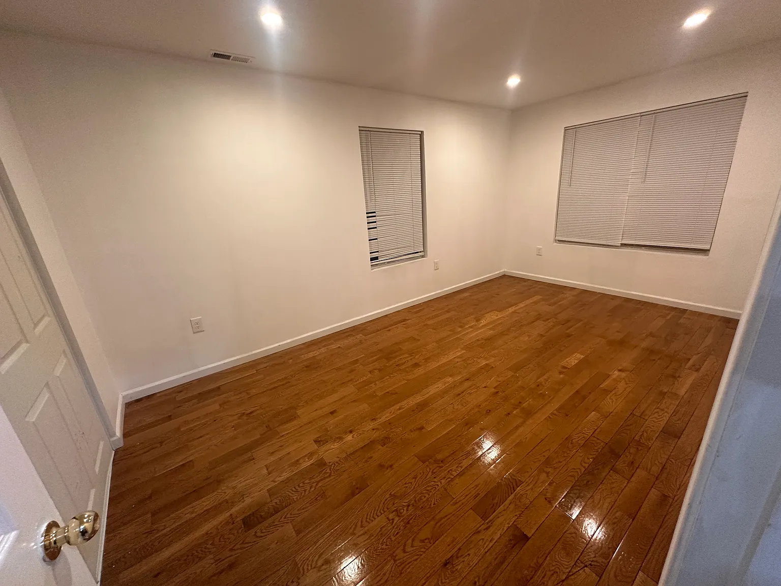 1 bed, 500 sqft, $1,200 — Photo 3