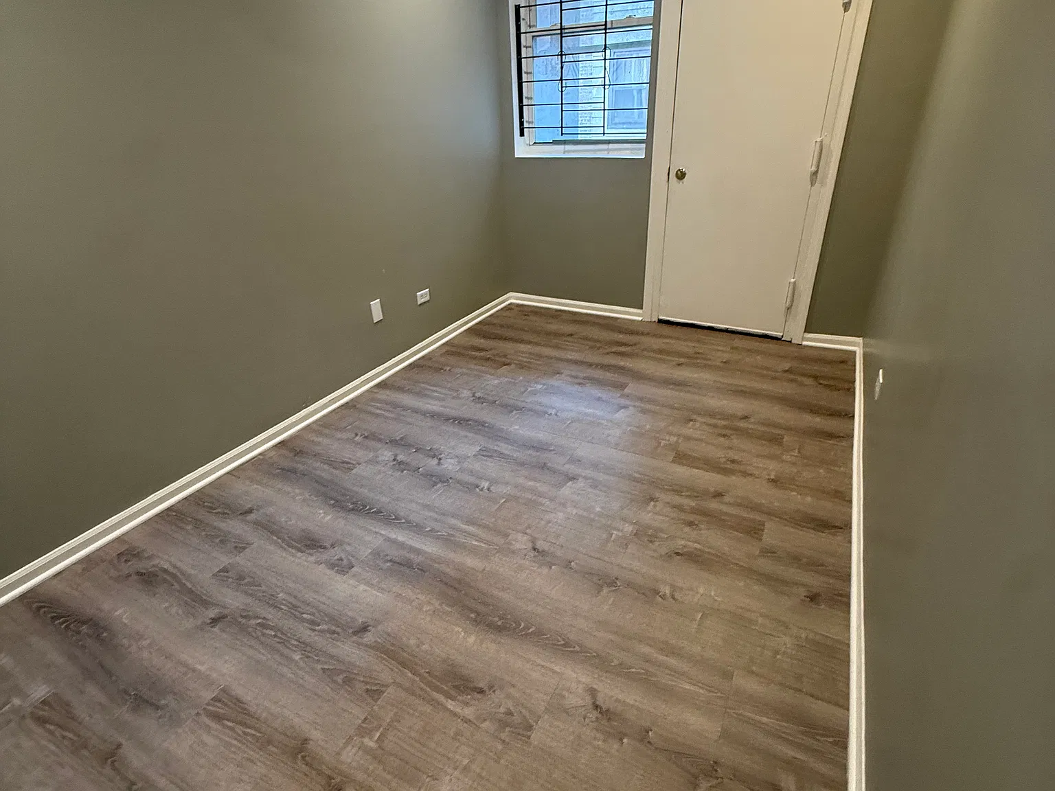 Studio, 850 sqft, $1,350 — Photo 3