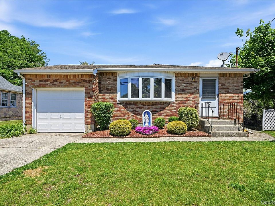 1st image of 98 Evergreen Avenue