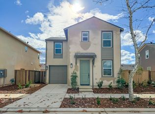 796 Laina Ave, Madera, CA 93636