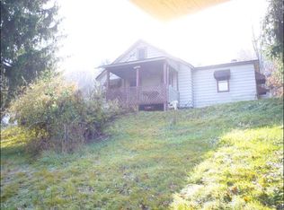 36 Executive Way, New Cumberland, WV 26047