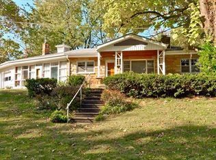 22 Valley Rd, Saint Charles, MO 63303