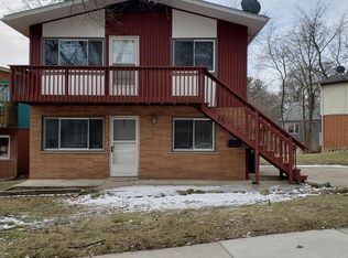 271 Brookridge Ct, Ann Arbor, MI 48103