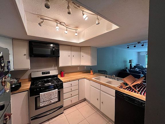 4th image of 235 Portage Lakes Dr #235F